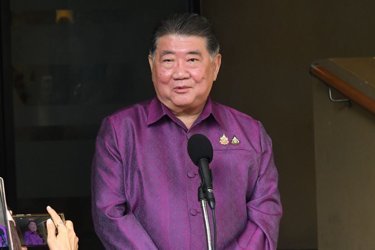 ภูมิธรรมจี้ พลังประชารัฐ เคลียร์โผ ครม.หลัง 3 บิ๊กดีลไม่ตรงกัน
