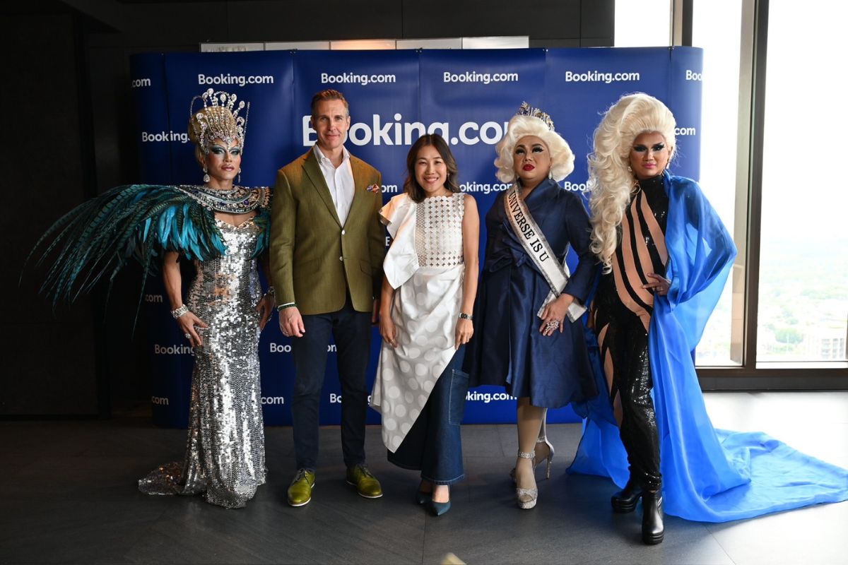 Booking.com – คิมป์ตัน มาลัย ยกระดับประสบการณ์รองรับ กลุ่ม LGBTQ+