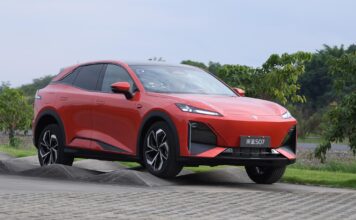 ครบรอบ 40 ปี CHANGAN ผู้นำแห่งเทคโนโลยียานยนต์มุ่งสู่อนาคตด้วยนวัตกรรมใหม่