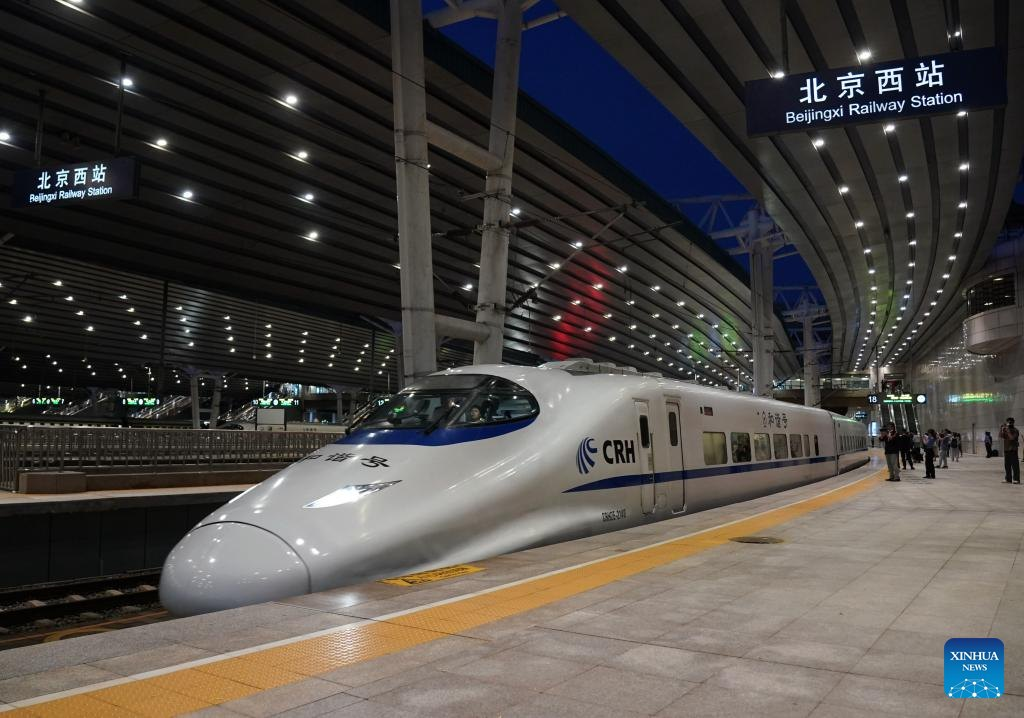 ‘รถไฟตู้นอนความเร็วสูง’ เชื่อมปักกิ่ง-ฮ่องกง ย่นเวลาเดินทางลงเกือบครึ่ง