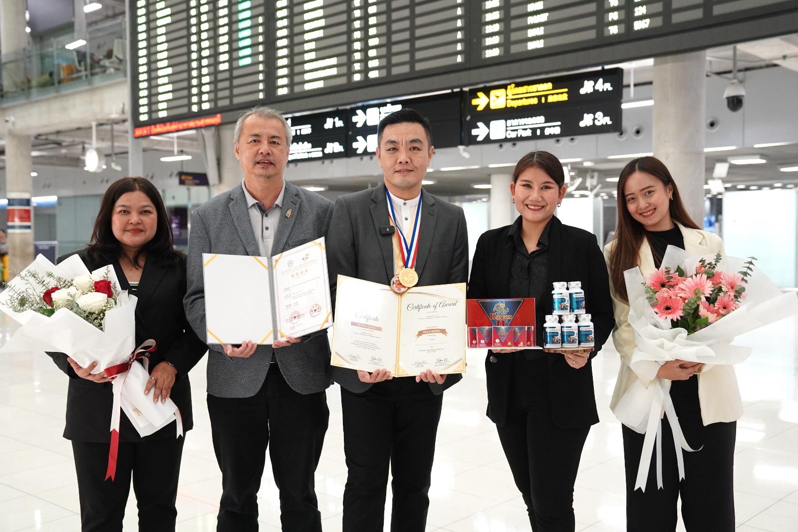 นักวิจัยไทยคว้าเหรียญทองระดับโลกจากผลงาน “เอสดรากอนเอ็มทู”และ“ซีเคอร์มินพลัส”