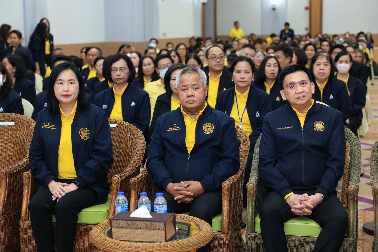 รมว.พิพัฒน์ ห่วงเหตุการณ์ดินถล่มอุโมงค์รถไฟคลองไผ่ จ.นครราชสีมา 