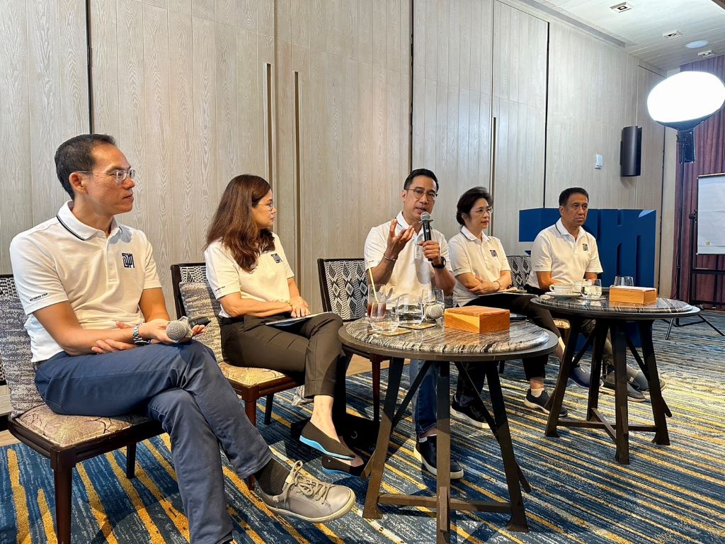 ผู้ว่าธปท. พร้อมปรับดอกเบี้ย หากเสถียรภาพระบบการเงินตึงตัวและแรงกว่าคาด
