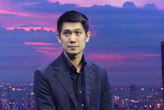 จิรโรจน์ พจนาวราพันธุ์
