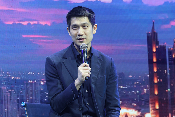 จิรโรจน์ พจนาวราพันธุ์