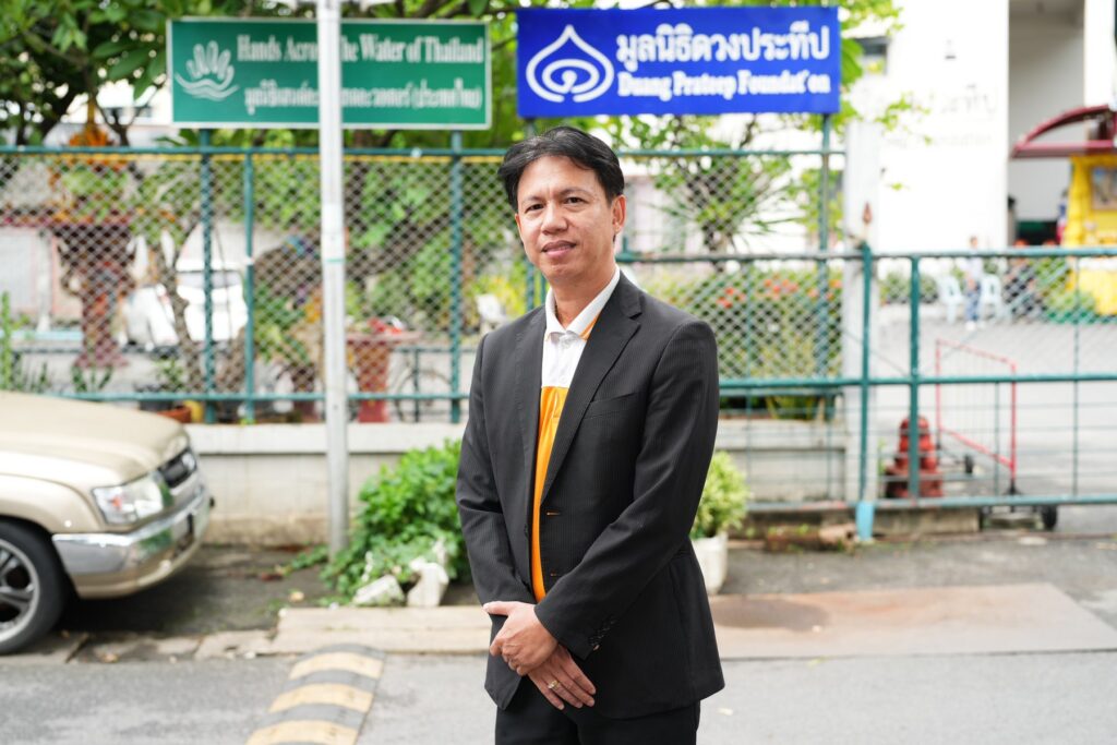 นายบุญชัย รังสรรค์ภัทร