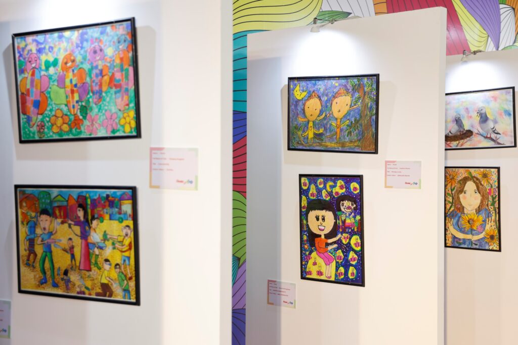 เพนเทล นิทรรศการศิลปะเด็กนานาชาติ ครั้งที่ 54