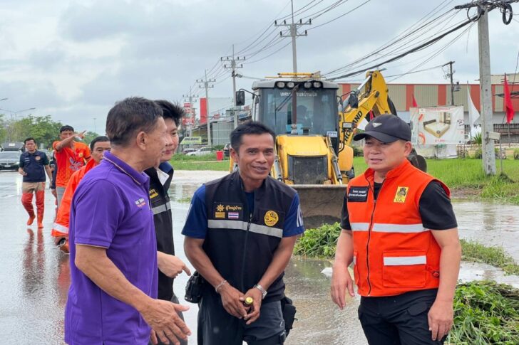 595576 ขอนแก่น เร่งระบายน้ำพื้นที่เศรษฐกิจ แจ้งเฝ้าระวังฝนตกหนักใกล้ชิด