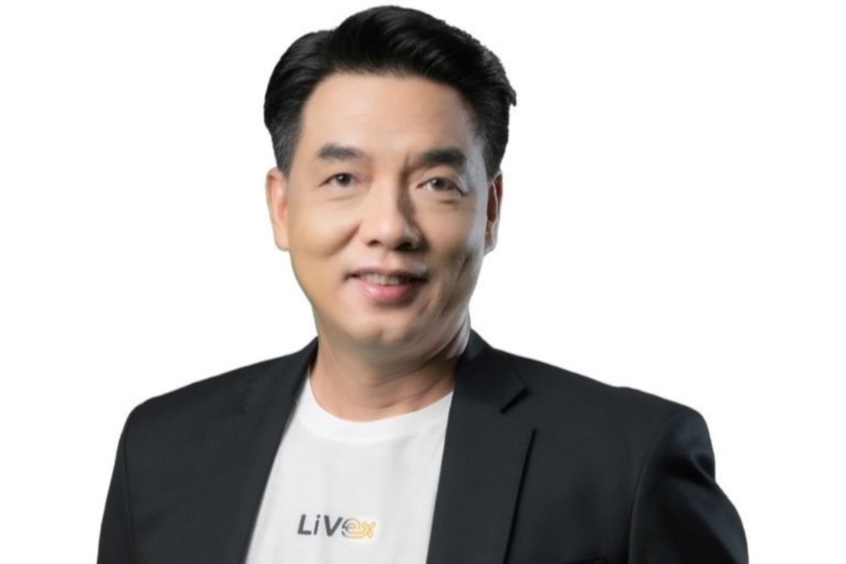 ประพันธ์ เจริญประวัติ