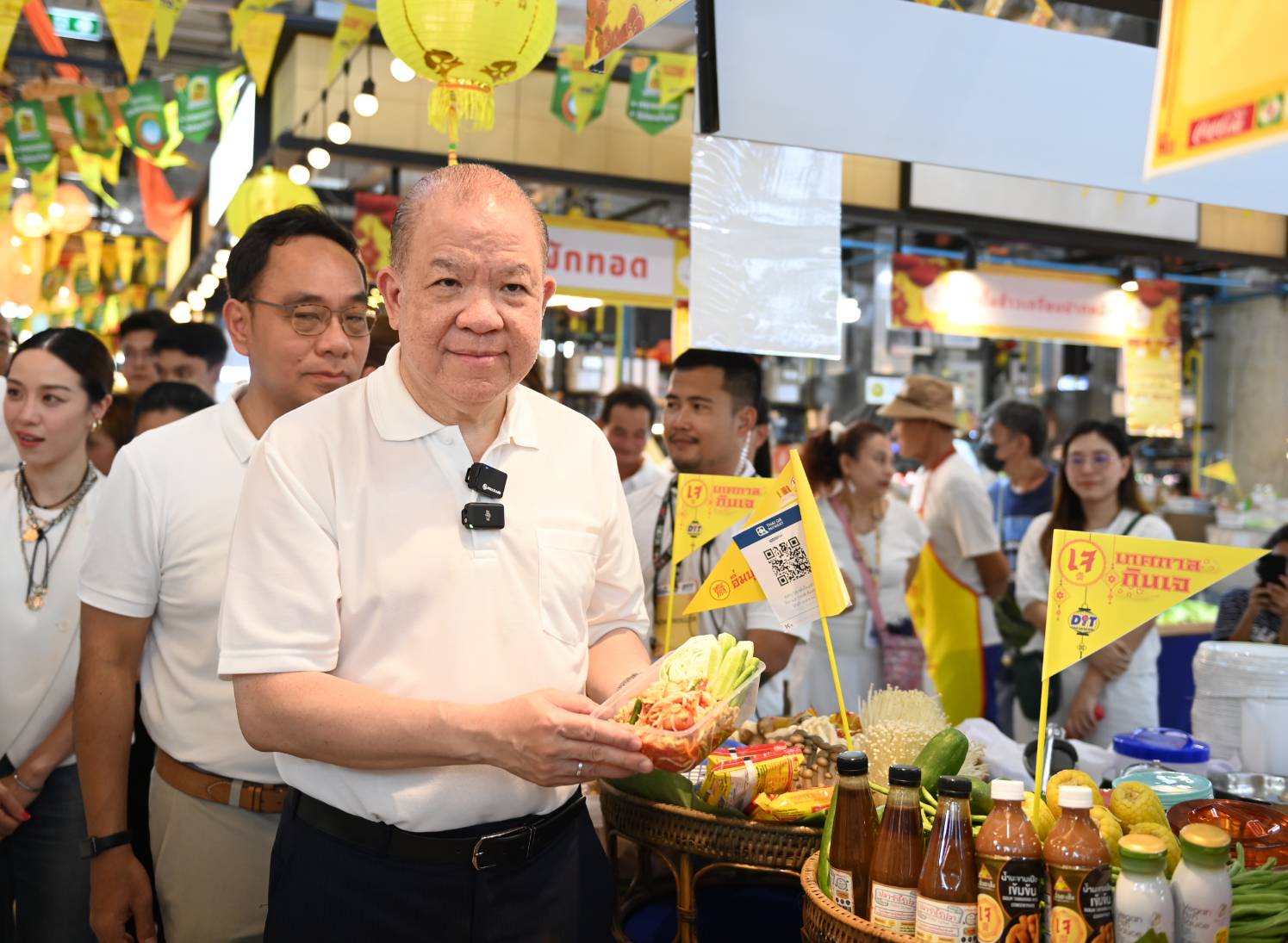 “พิชัย” จัดลดราคาสินค้าช่วงกินเจ คาดลดค่าครองชีพถึง 750 ล้านบาท