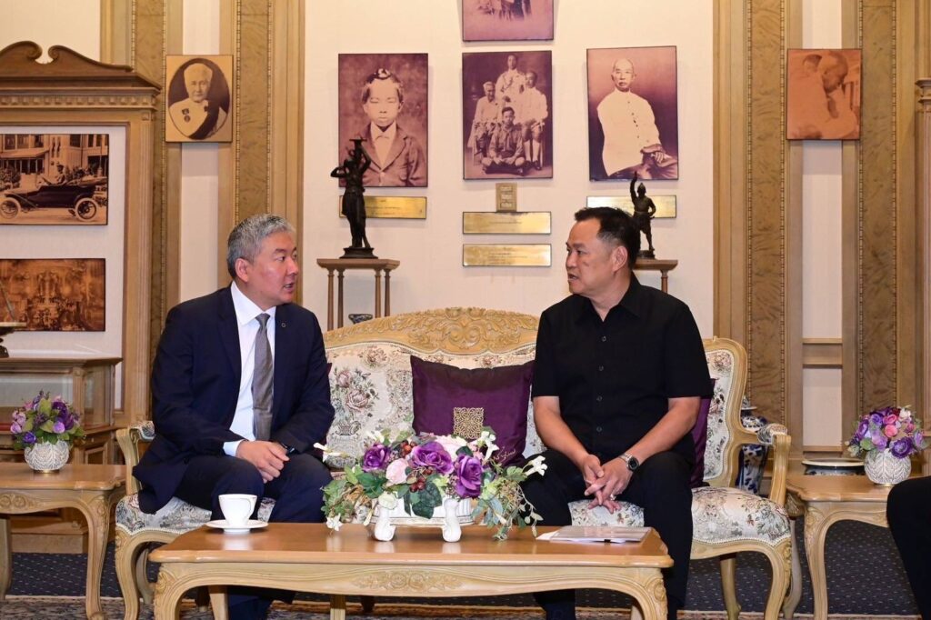 นายอนุทิน ชาญวีรกูล