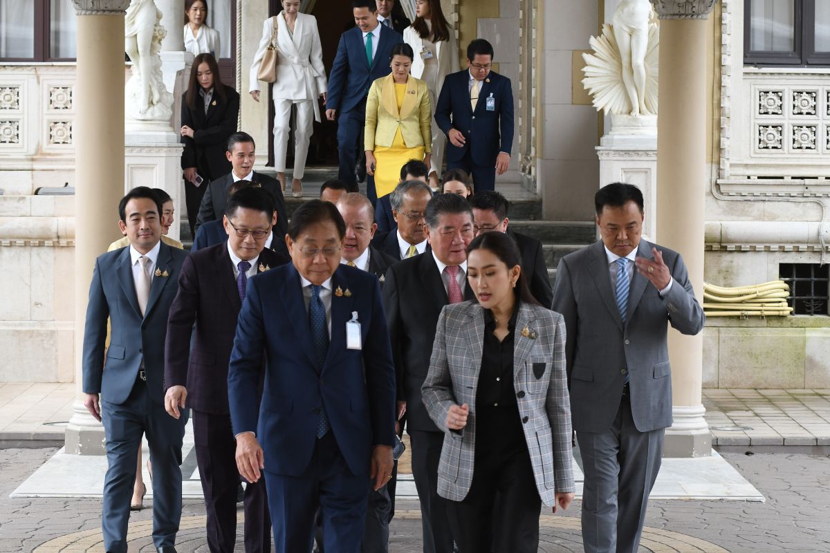 แพทองธาร ถก 5 กุนซือนโยบาย แบ่งงานปั้นประเทศ “พันศักดิ์” นำทีม