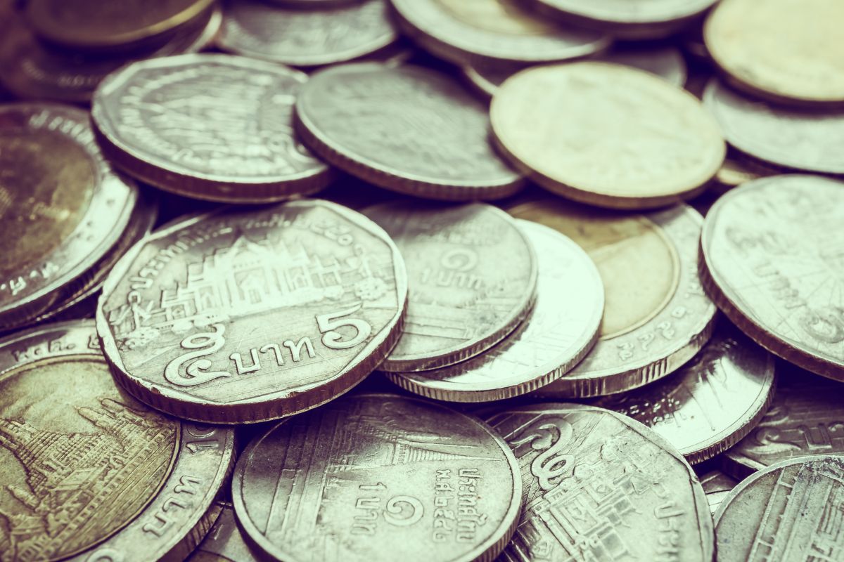 .เงินบาทเช้านี้ “แข็งค่า” เปิดตลาด 32.41 บ./ดอลลาร์.