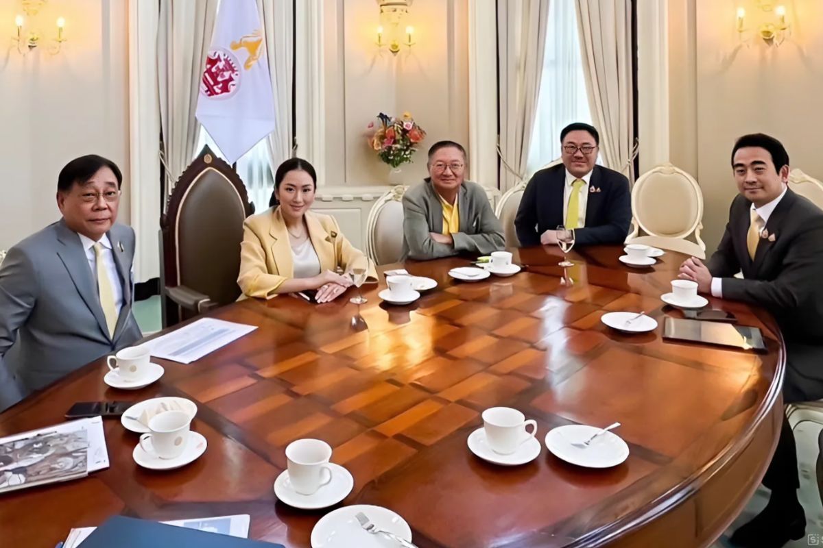 แพทองธาร เรียก 3 รัฐมนตรีคลัง ถกแก้เศรษฐกิจ-แจกเงิน 10,000