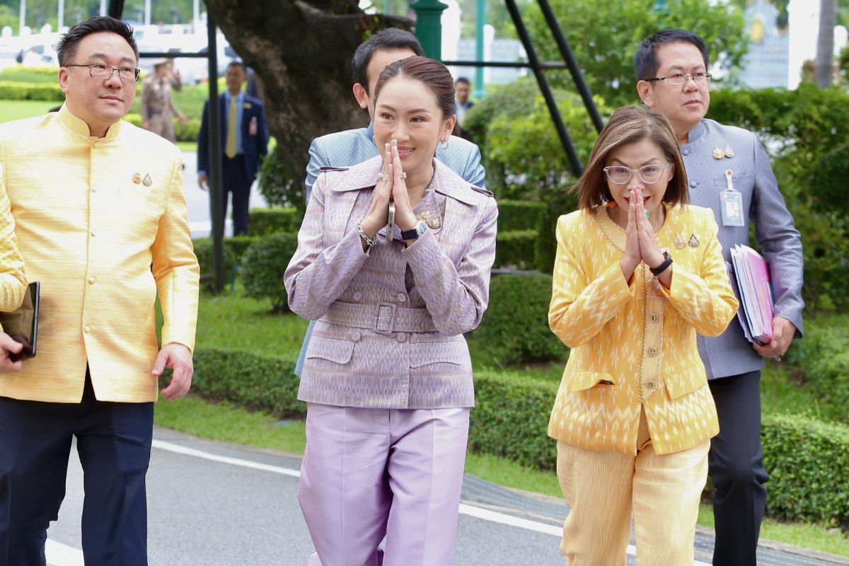 ครม.แพทองธาร ประชุมนัดแรก จับตาอนุมัติแจกเงิน 10,000 – เยียวยาน้ำท่วม