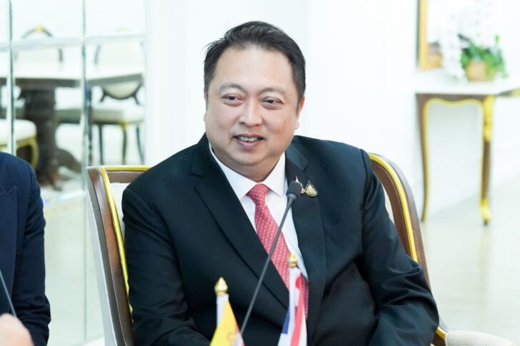 สุชาติ ชมกลิ่น สุชาติ ชมกลิ่น