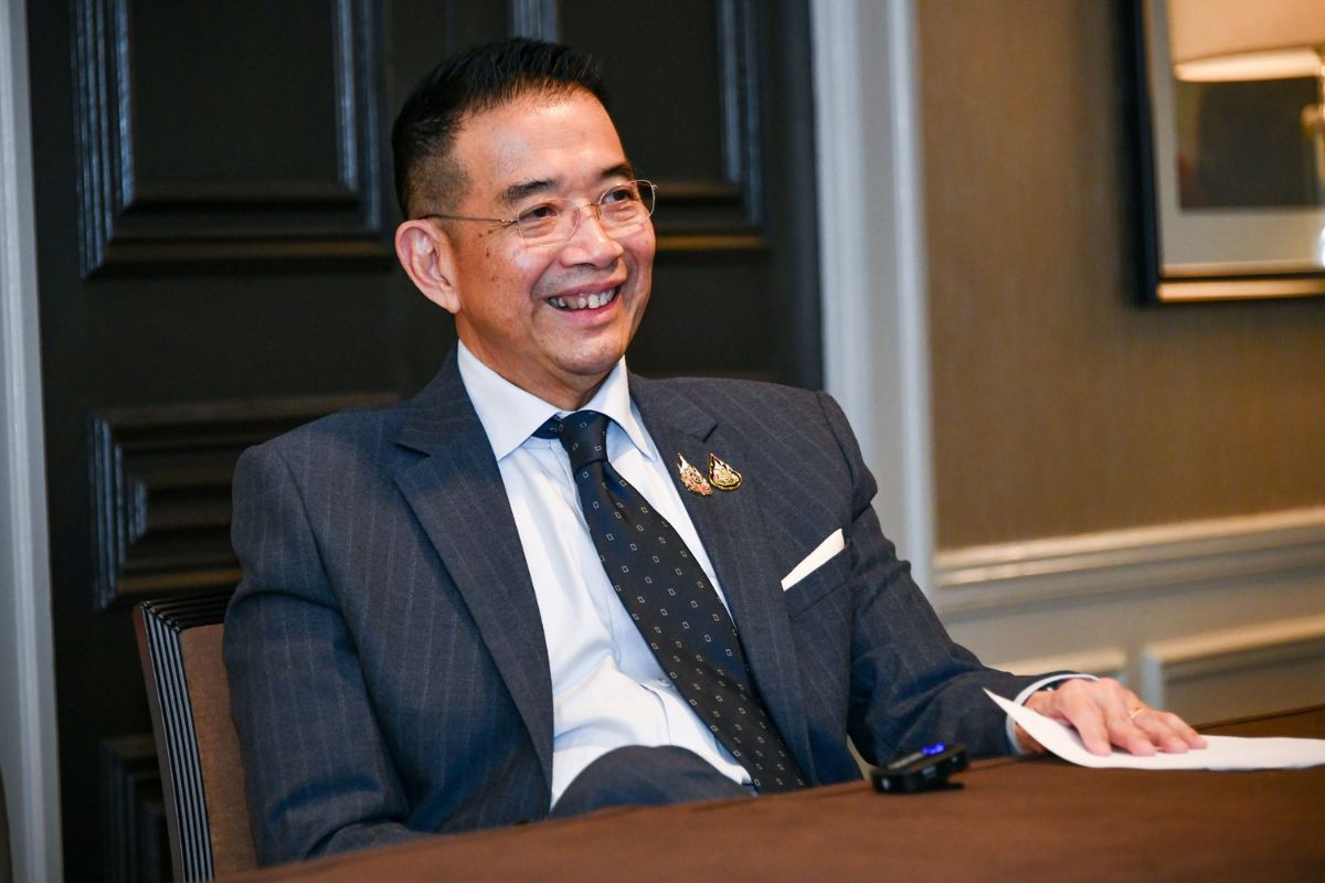 “มาริษ” หวังดันไทยเป็นผู้นำใช้เทคโนโลยีขั้นสูง หลังเชิญ CEO ZOOM ตั้ง สนง.ในไทย