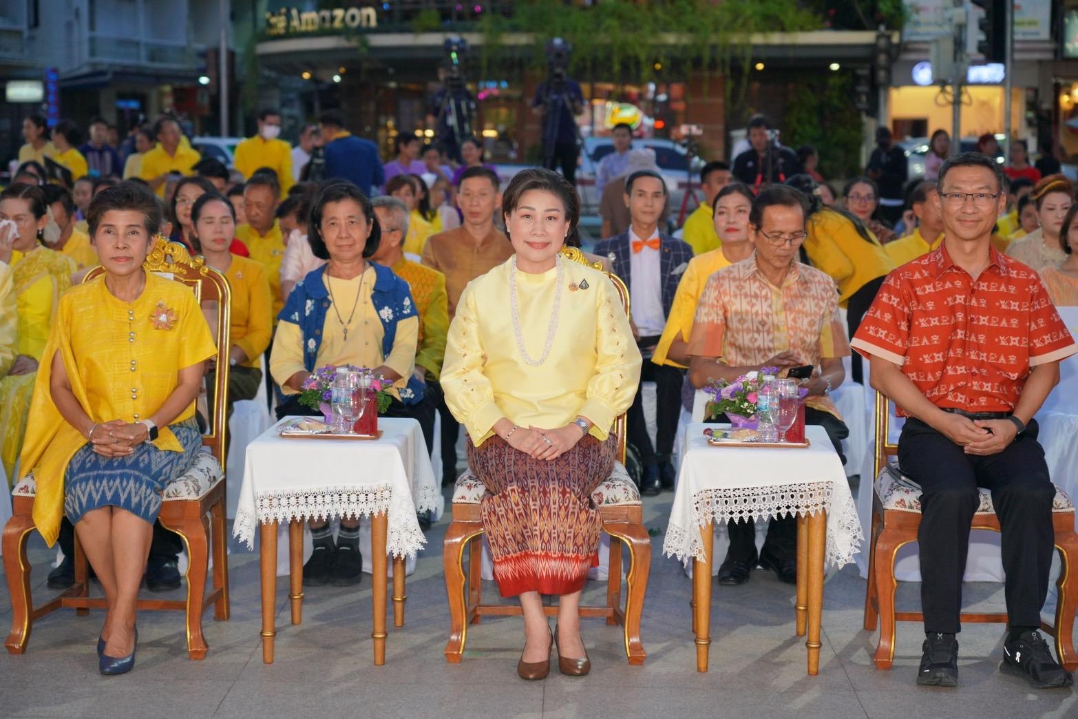 วธ.โชว์ Soft Power ศิลปวัฒนธรรมอีสาน ศิลปินแห่งชาตินำทัพ 