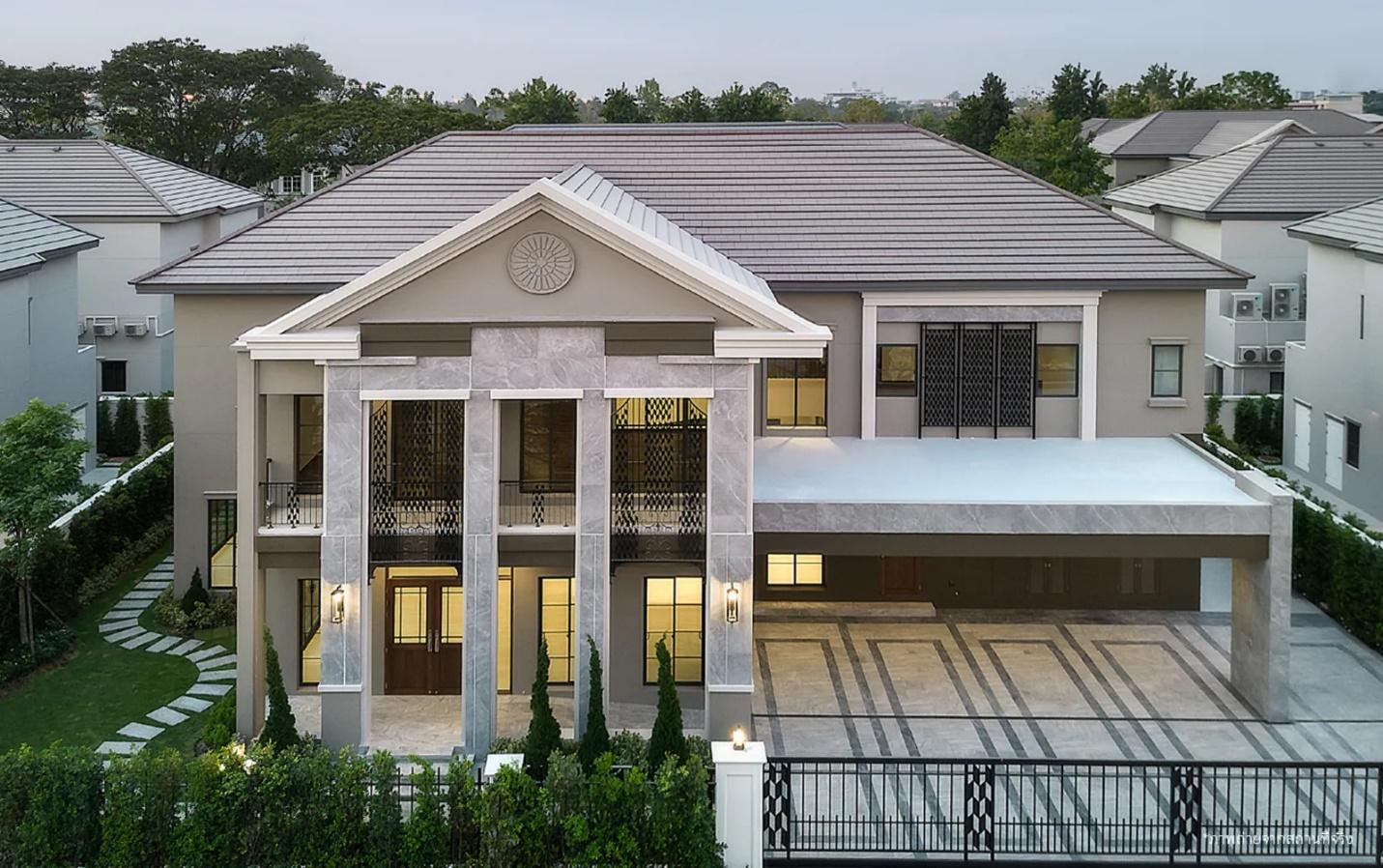 บ้านหรู ใจกลางเมือง