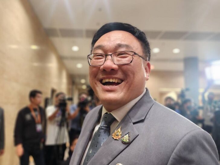 นายจุลพันธ์ อมรวิวัฒน์ นายจุลพันธ์ อมรวิวัฒน์