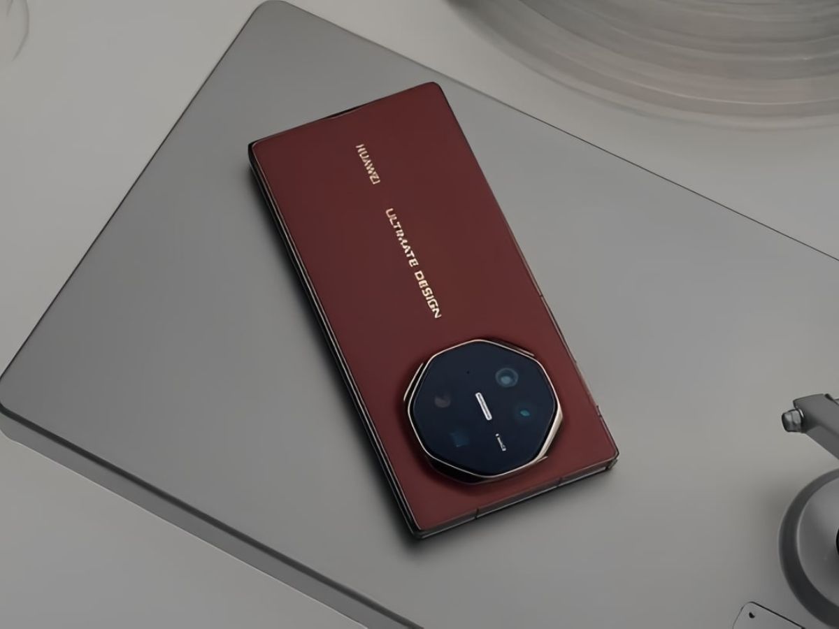 Huawei ปล่อยคลิป มือถือพับ 3 ทบแล้ว เปิดตัวชน iPhone 16