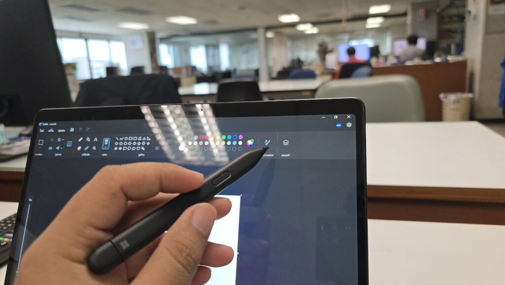 Cocreator ใน Paint ใช้ได้กับ Copilot + PC เท่านั้น