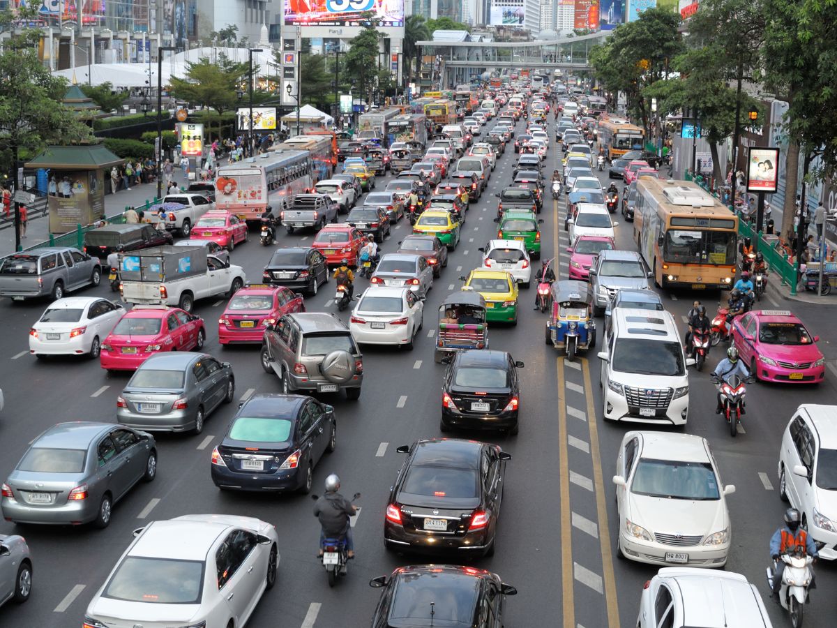 ผังเมืองกรุงเทพฯ อุปสรรคค่าธรรมเนียมรถติด ?
