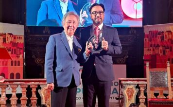 มูลนิธิแม่ฟ้าหลวงฯ รับรางวัล Res Publica