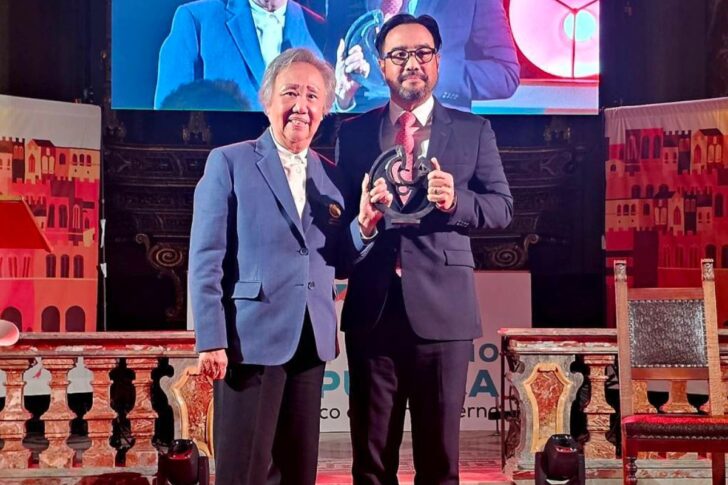 มูลนิธิแม่ฟ้าหลวงฯ มูลนิธิแม่ฟ้าหลวงฯ รับรางวัล Res Publica