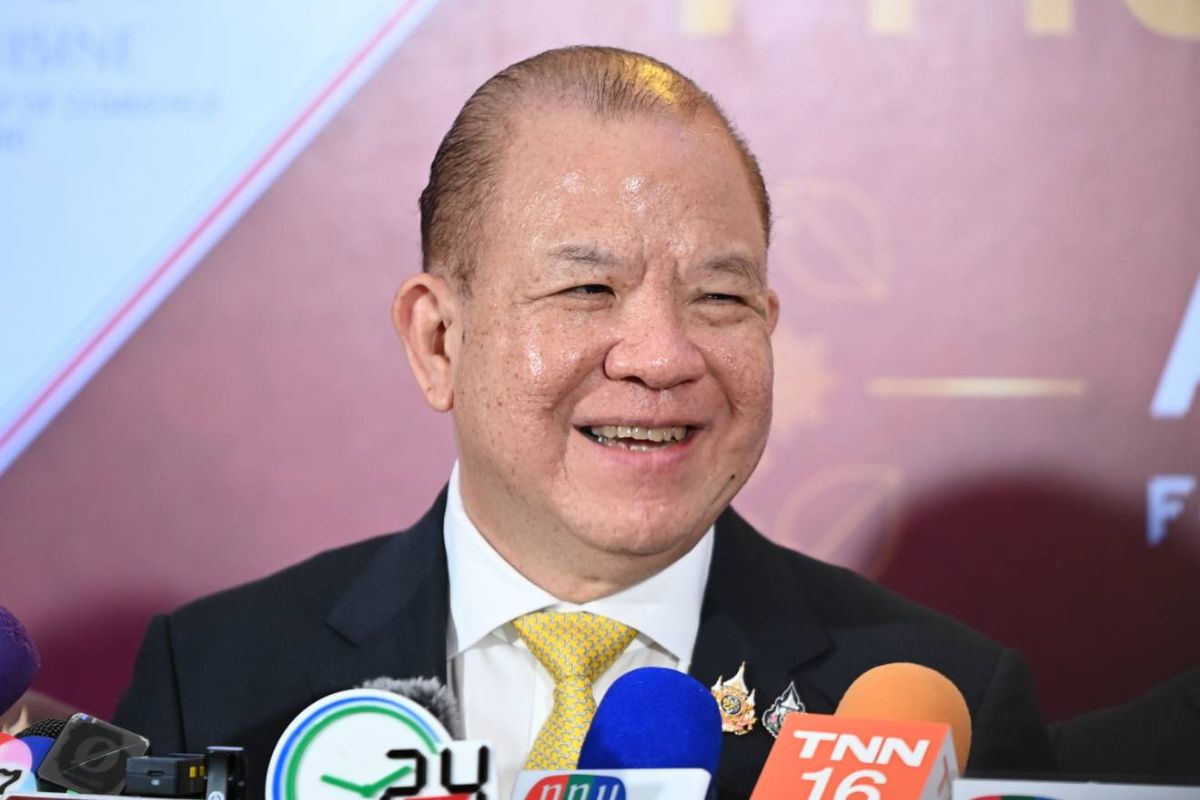 พิชัย นริพทะพันธุ์