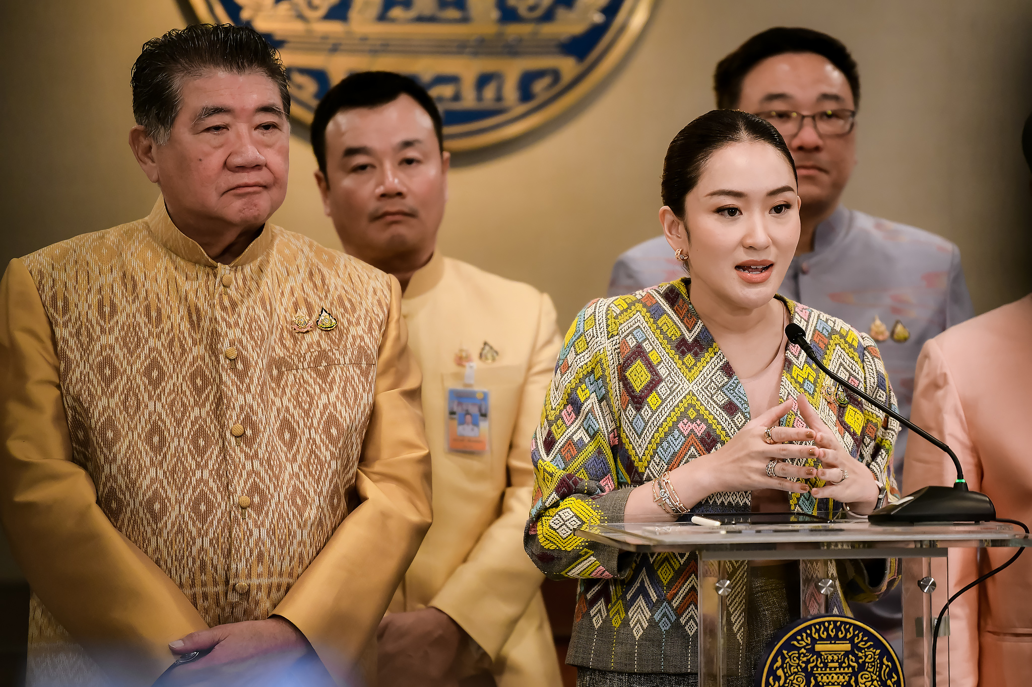 แพทองธาร นัดกินข้าวพรรคร่วม 21 ต.ค. ขีดเส้นรัฐธรรมนูญเสร็จในรัฐบาลนี้