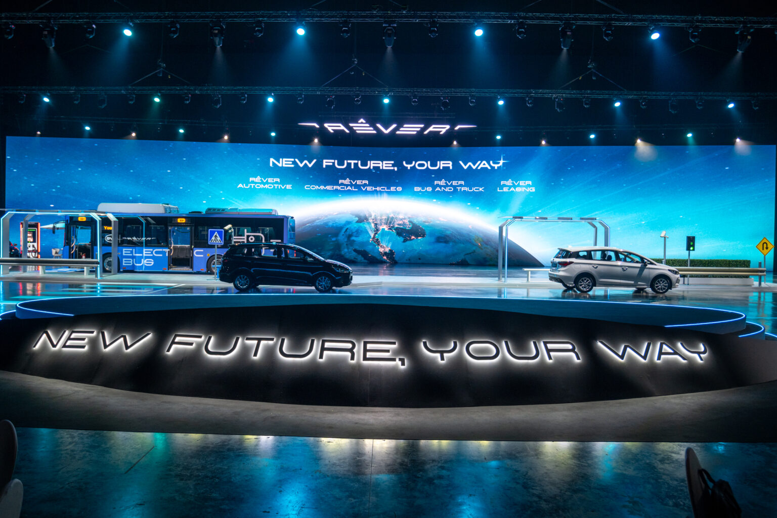 BYD จัดทัพใหม่ เร่งขับเคลื่อนประเทศไทยสู่ยานยนต์ไฟฟ้าเต็มรูปแบบ