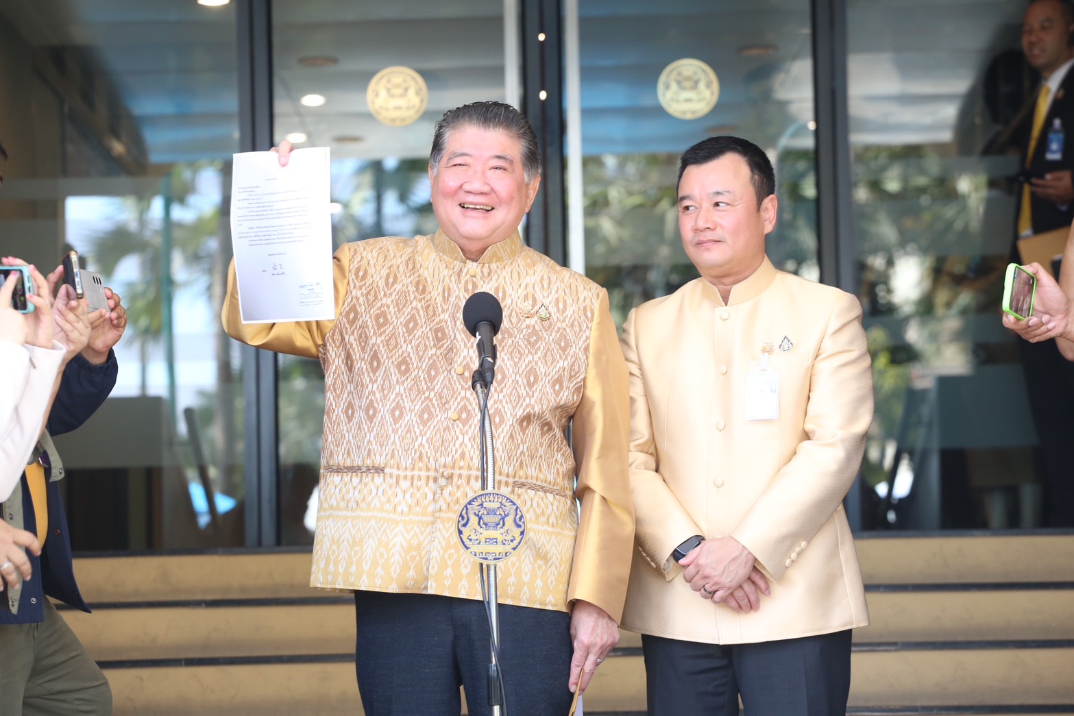 ภูมิธรรม ปัดเกียร์ว่าง สั่ง ผบ.ตร. ล่าตัว พล.อ.พิศาล