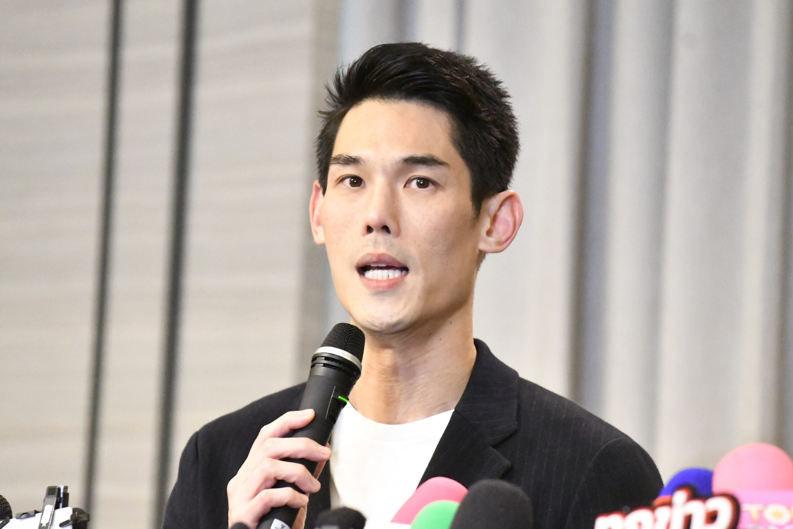 กันต์ ยันไม่ได้เป็นเจ้าของดิไอคอนกรุ๊ป แค่รับจ้างโปรโมต-ยกเลิกสัญญาแล้ว
