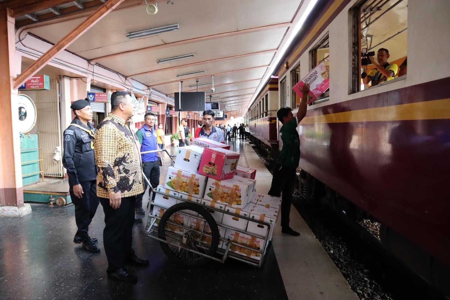 3 จังหวัดชายแดนใต้ ขนส่งผลไม้ทางรถไฟ ได้ราคาพิเศษ เพียง 2 บาท/กก.