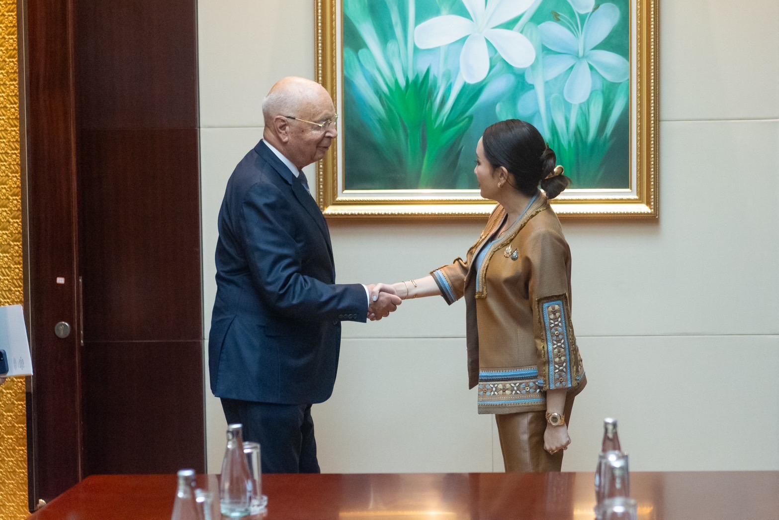 สภาเศรษฐกิจโลก เชิญนายกฯ ไปโชว์ศักยภาพไทย ที่ดาวอส