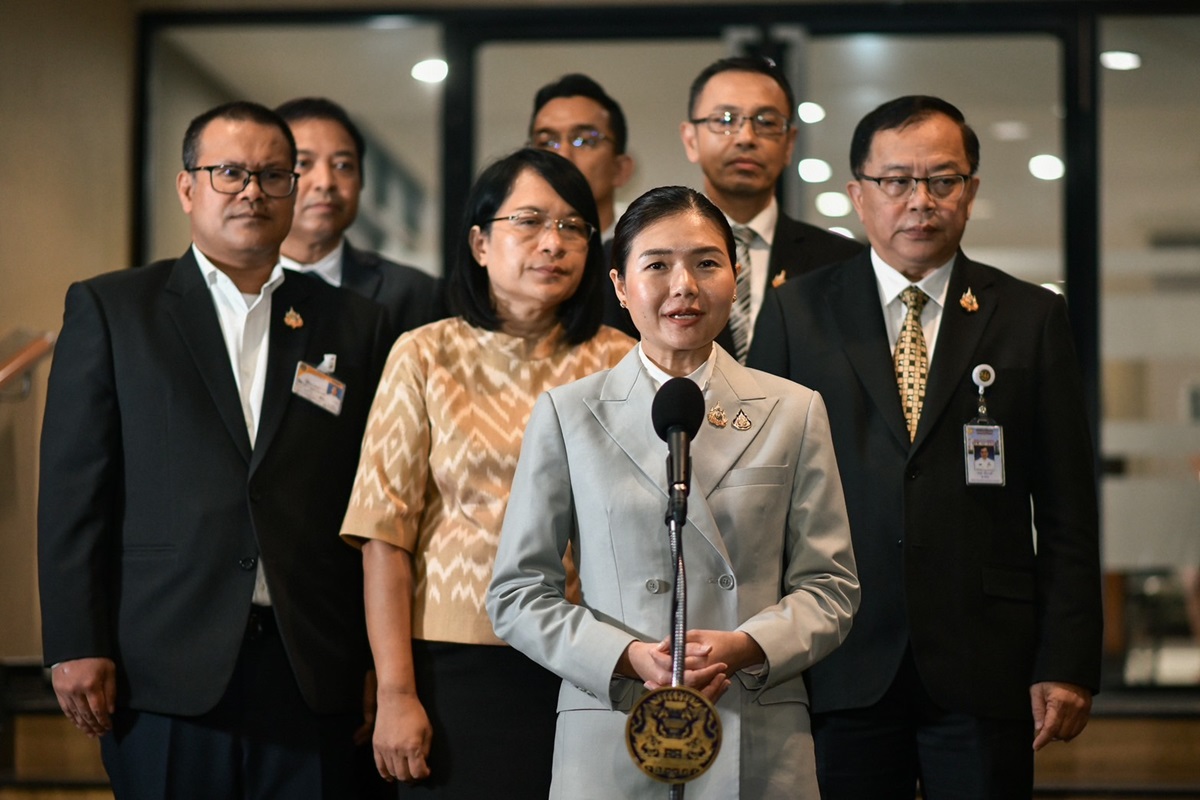 รัฐบาล ถกด่วนปม ‘ดิไอคอน กรุ๊ป’ ตร.จ่อแจ้งข้อหา-ปปง.จับตาย้ายทรัพย์สิน