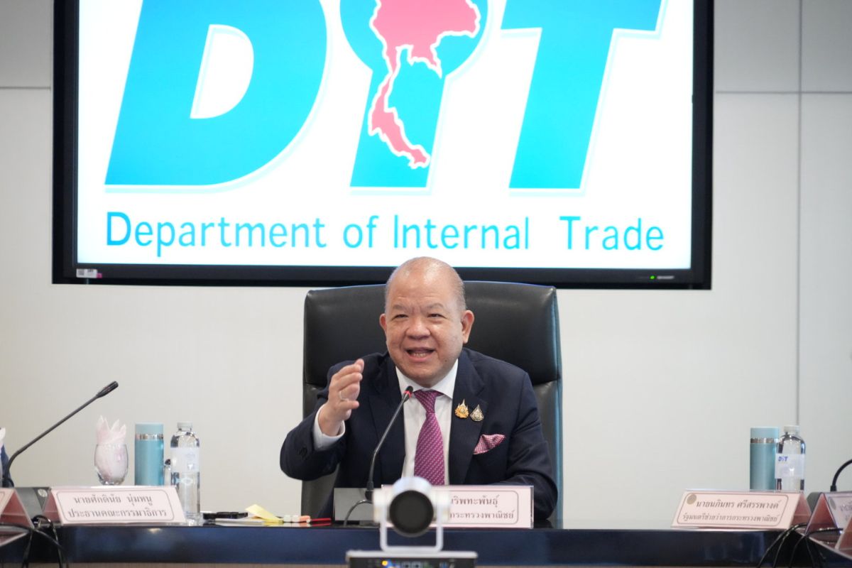 ‘นายกฯอิ๊งค์’ สั่งพาณิชย์ตั้งคณะกรรมการแก้สินค้านำเข้าทะลัก ถกด่วน 1 พ.ย. 67