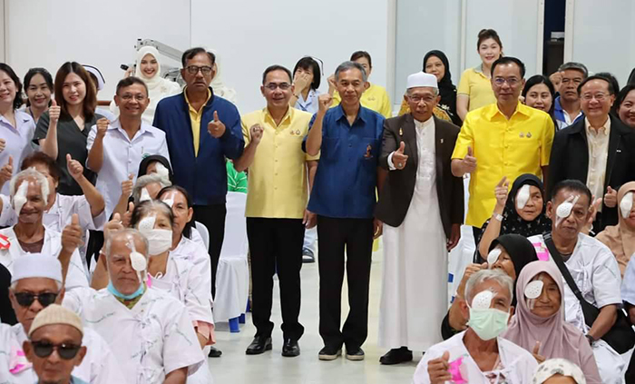 โครงการผ่าตัดตาต้อกระจก เฉลิมพระเกียรติในหลวง เฉลิมพระชนมพรรษา 6 รอบ