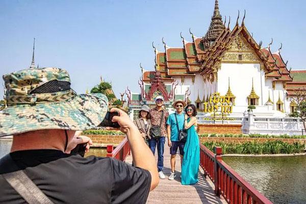 เศรษฐกิจไทยฟื้น! ชาวจีนแห่เที่ยวต่างประเทศเพิ่มขึ้น 