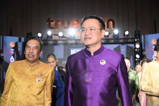 image2 อนุทิน มอบรางวัลชนะเลิศ New Gen Young Designer 2024