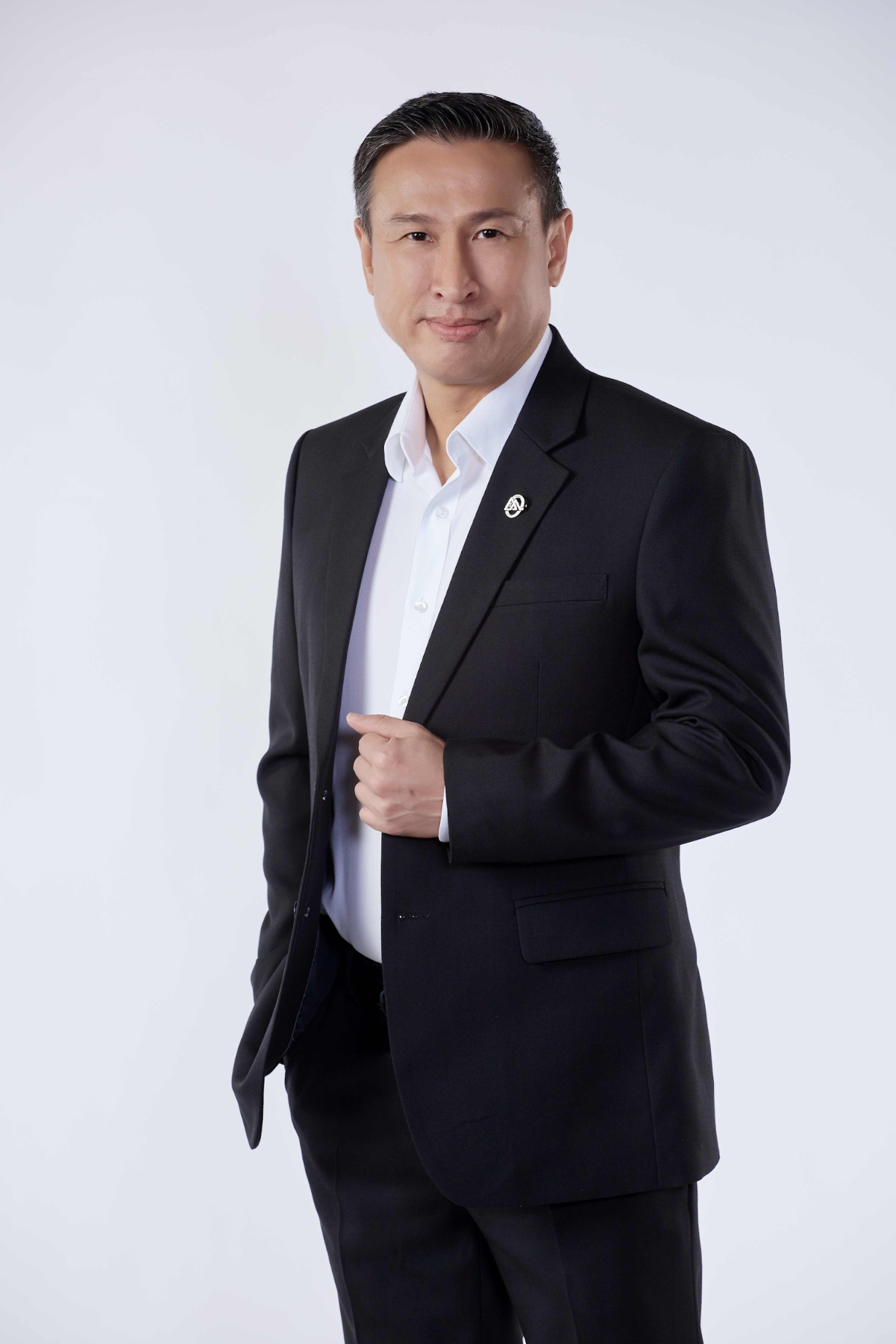 สุวัชชัย พิทักษ์วงศาภรณ์