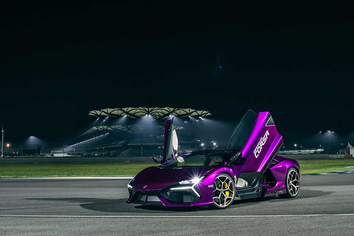 Lamborghini Revuelto