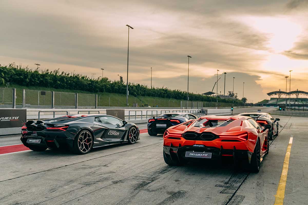 Lamborghini Revuelto