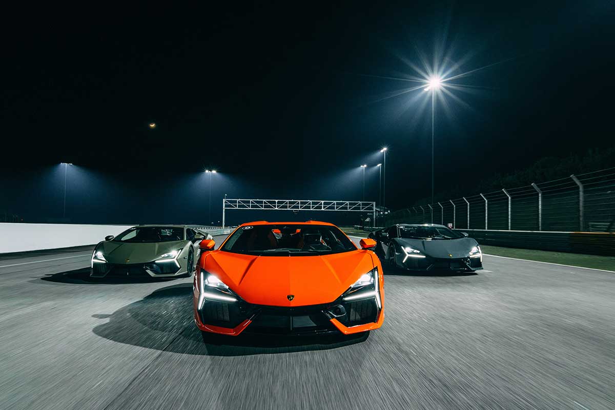 Lamborghini Revuelto