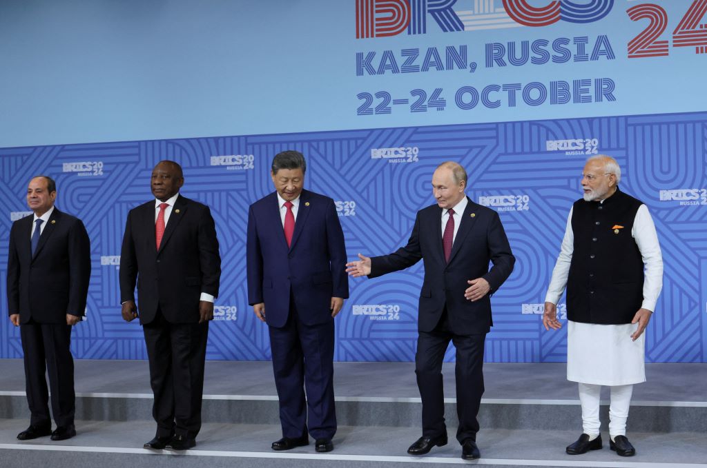 สี จิ้นผิงหยอดคำหวาน BRICS สำคัญอันดับ 1 ของกลุ่มประเทศกำลังพัฒนา 