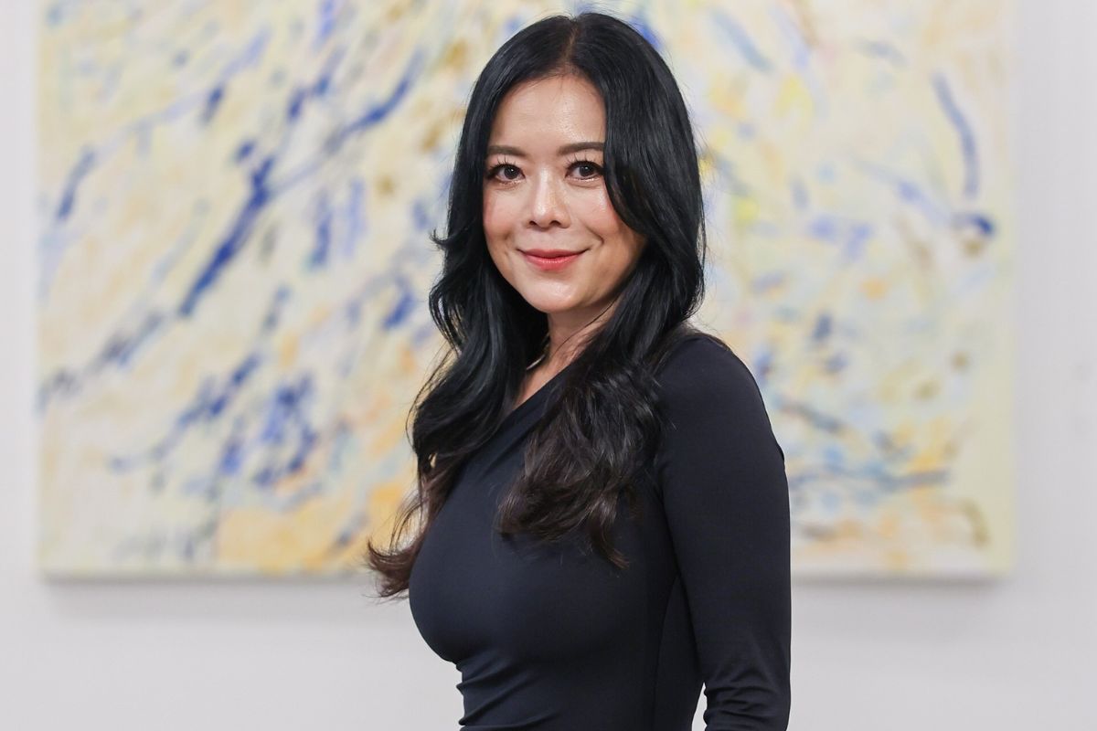 ‘นุก ทวิพรรณ’ ศิลปะจากการเดินทาง สู่นิทรรศการเดี่ยวครั้งแรกในวัย 52 ปี