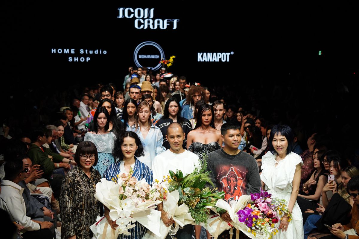 ไอคอนสยาม ยกระดับผ้าบาติก 3 ดีไซเนอร์ไทย สู่เวทีแฟชั่นสุดยิ่งใหญ่