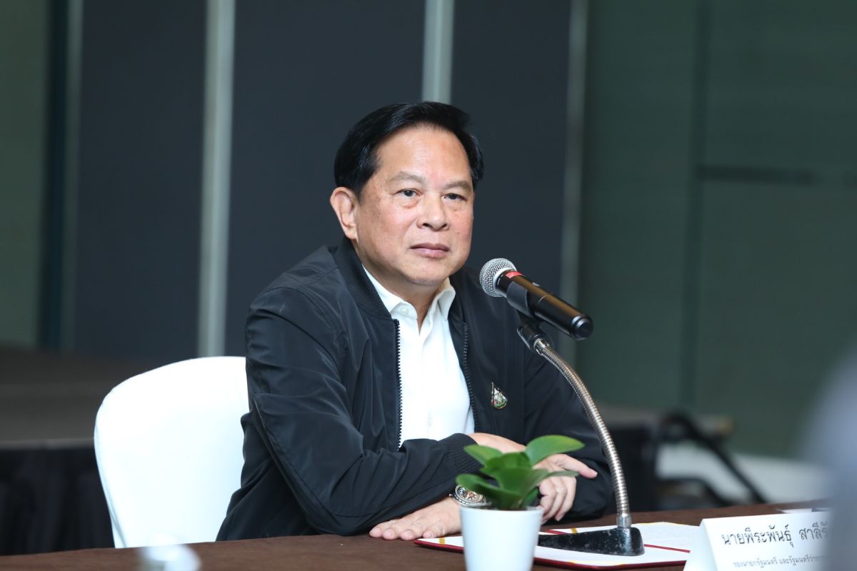 ‘พีระพันธุ์’ เล็งออกกฎหมายปาล์มน้ำมัน หลังกองทุนเลิกหนุนปี’69