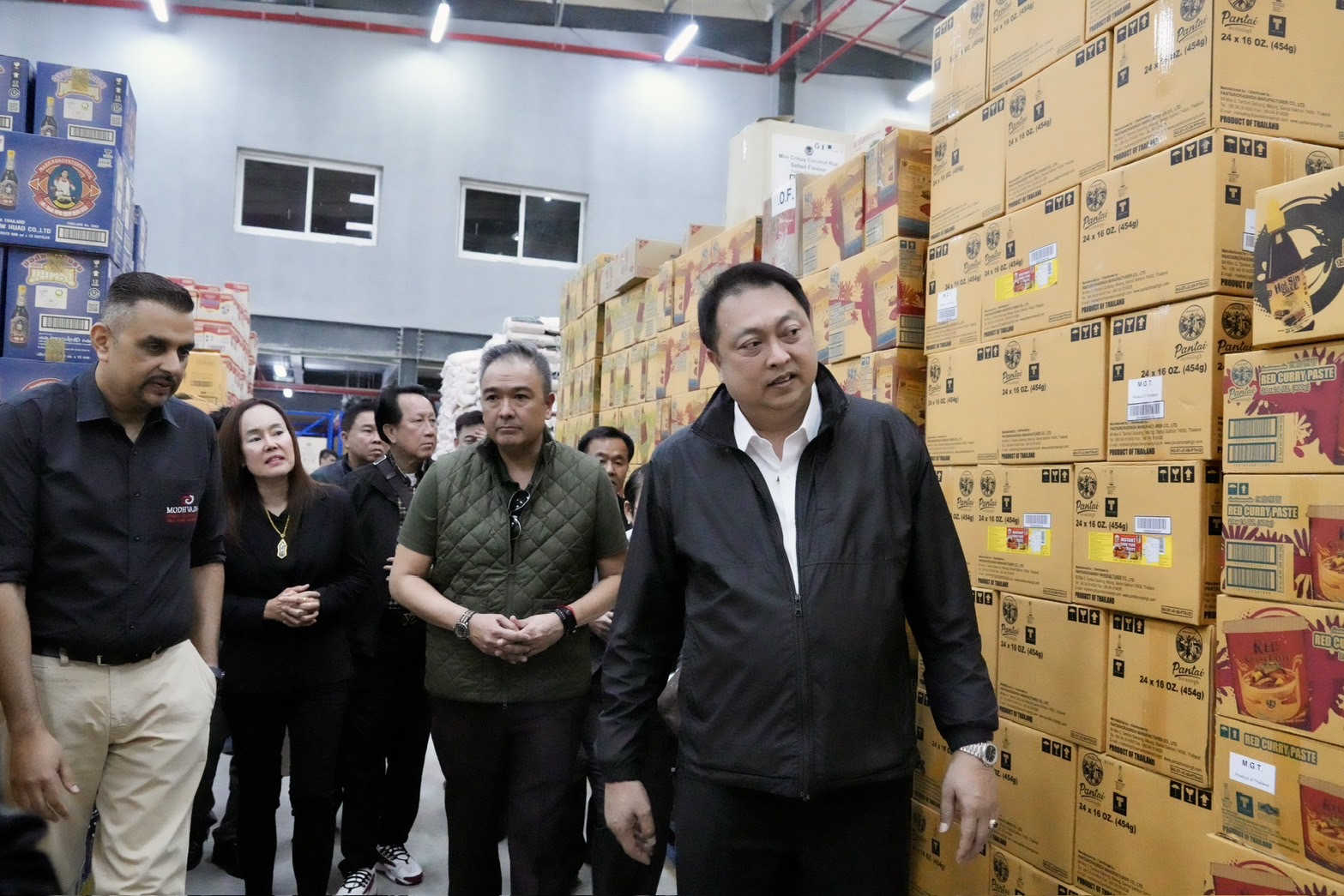 “สุชาติ” เผยลู่ทาง “นำเข้า สินค้าไทยสู่ตลาดยูเออี” ดันสินค้าชุมชน ประกาศศักดา Soft Power ไทย